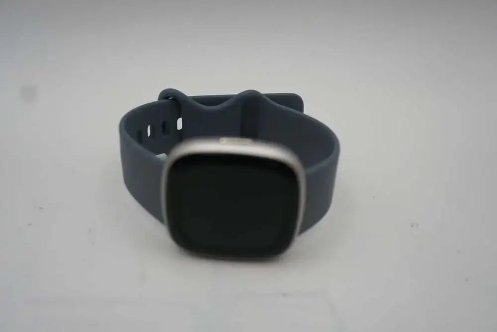Fitbit Versa 4 Fitness Smartwatch